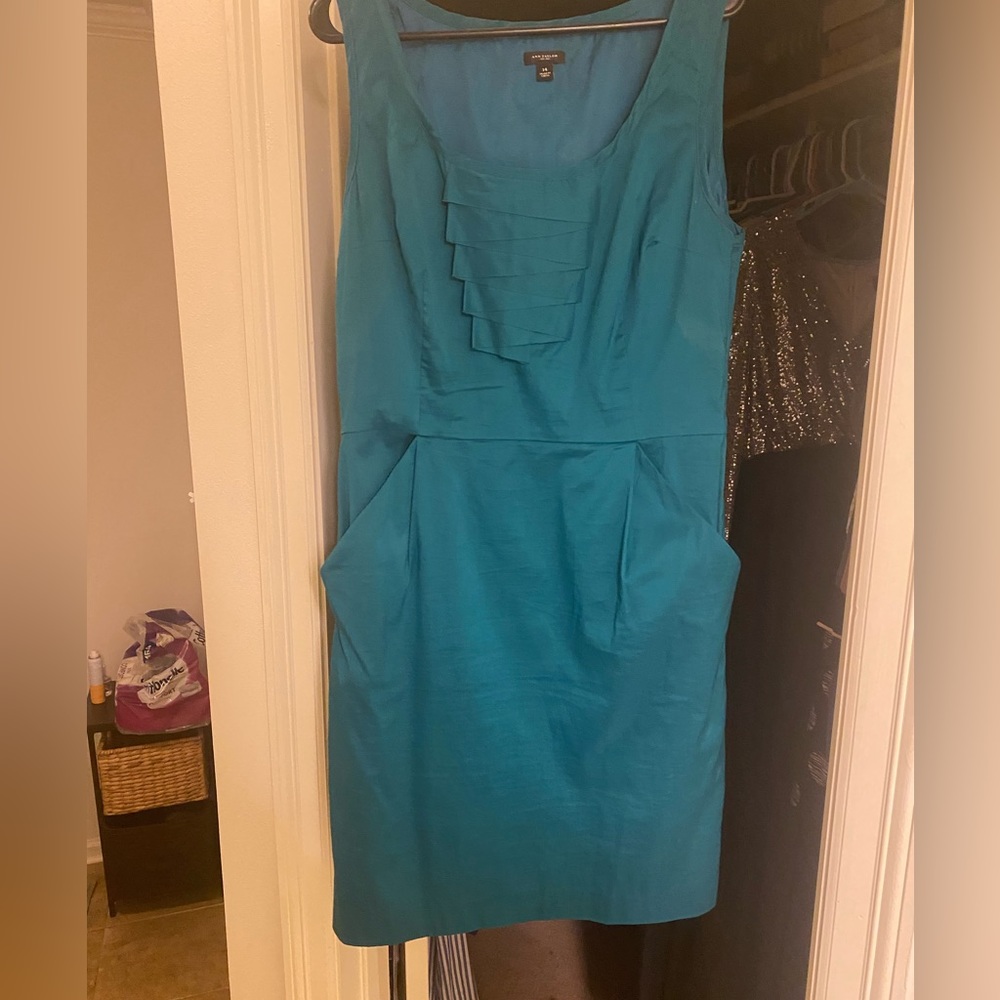 Sassy, sleeveless Ann Taylor dress